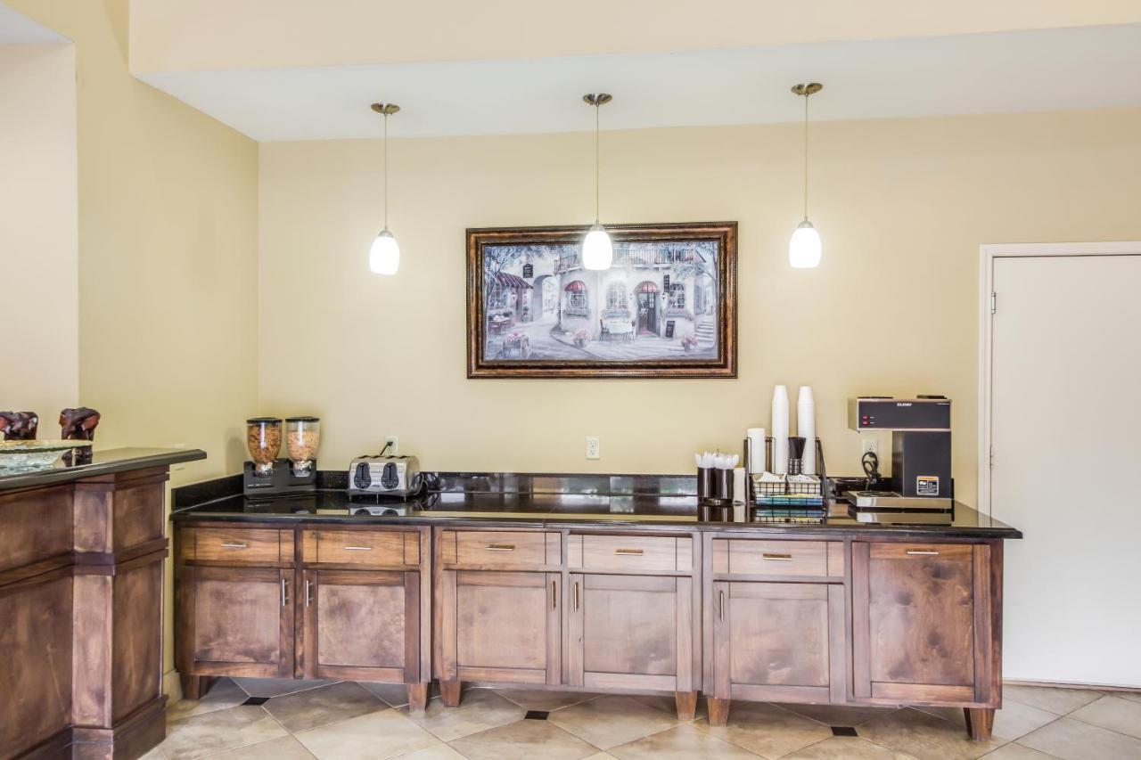 Americas Best Value Inn&Suites Tomball Extérieur photo